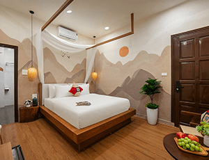 DOUBLE ROOM